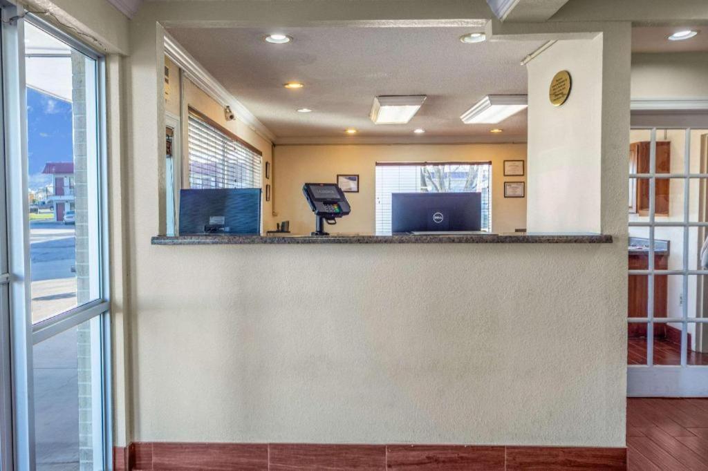 梅里迪恩 伊康旅馆酒店 外观 照片